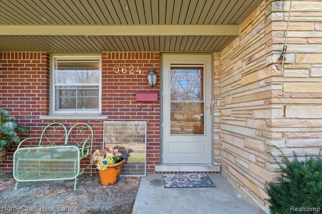 9624 ROCKLAND, Redford, MI 48239 — Photo 6