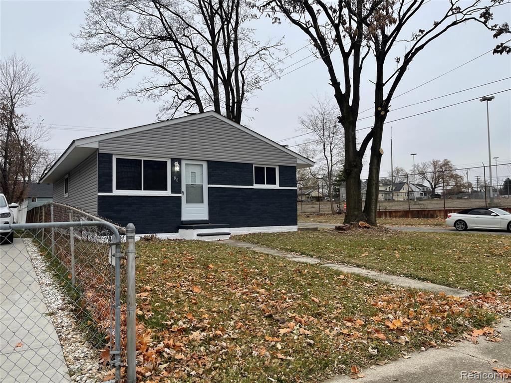 80 W Mansfield Avenue, Pontiac, MI 48340 — Photo 2
