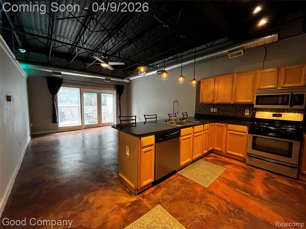 98 Northbound Gratiot, 5, Mount Clemens, MI 48043 — Photo 8