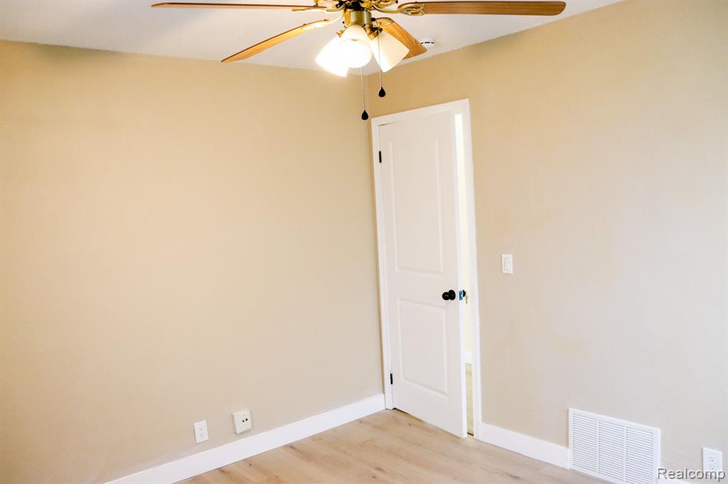 1338 HELEN Street, Inkster, MI 48141 — Photo 17