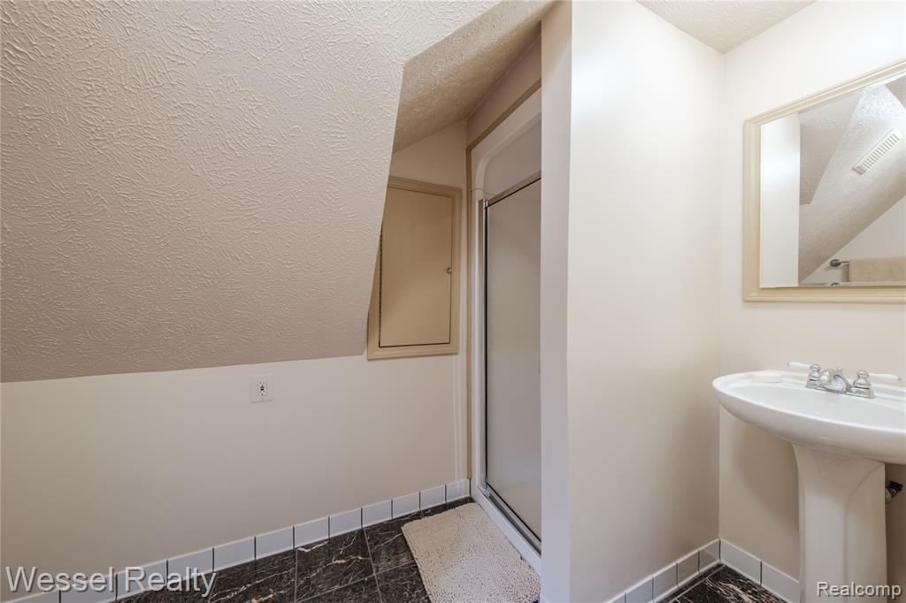 61615 CETNOR Court, Washington, MI — Photo 45