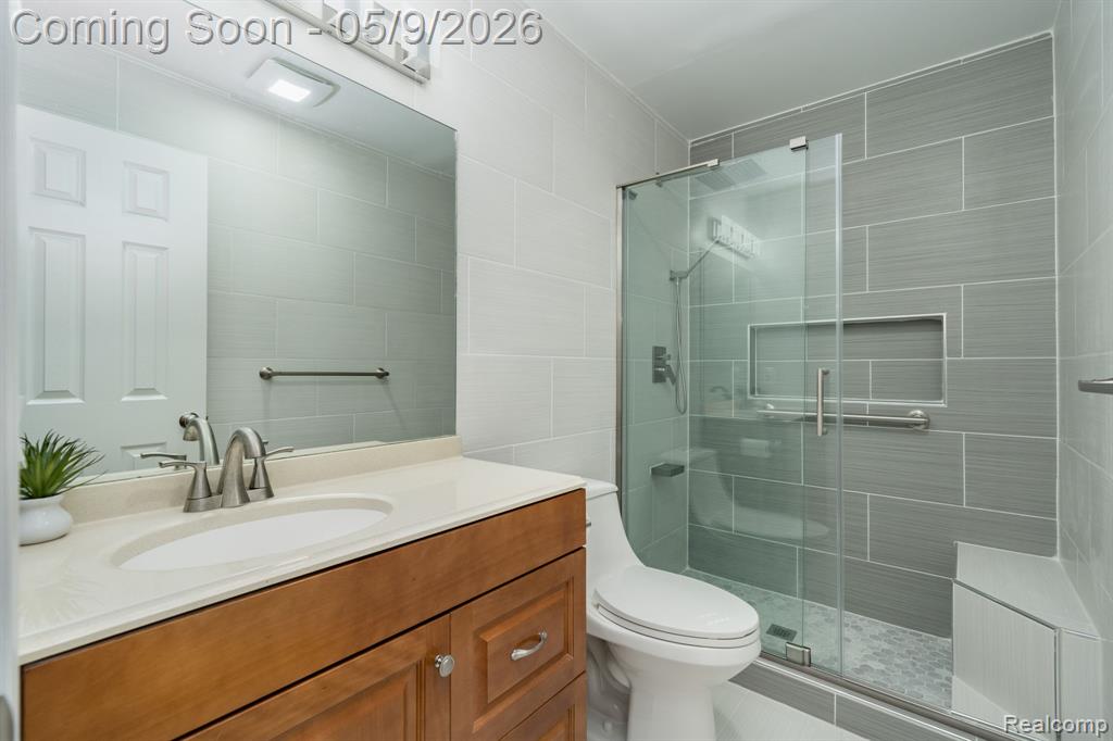 3862 Stone Haven Drive, Troy, MI 48084 — Photo 10
