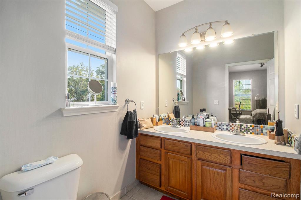 2016 CEDAR VALLEY Drive, Canton, MI 48188 — Photo 23