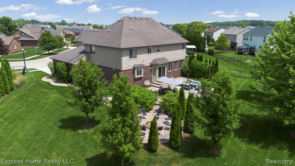 56713 Peach Tree Lane, Macomb, MI 48042 — Photo 9
