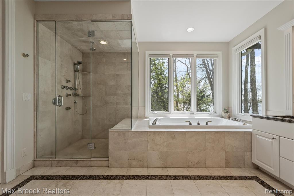 398 Shrewsbury Drive, Clarkston, MI 48348 — Photo 52