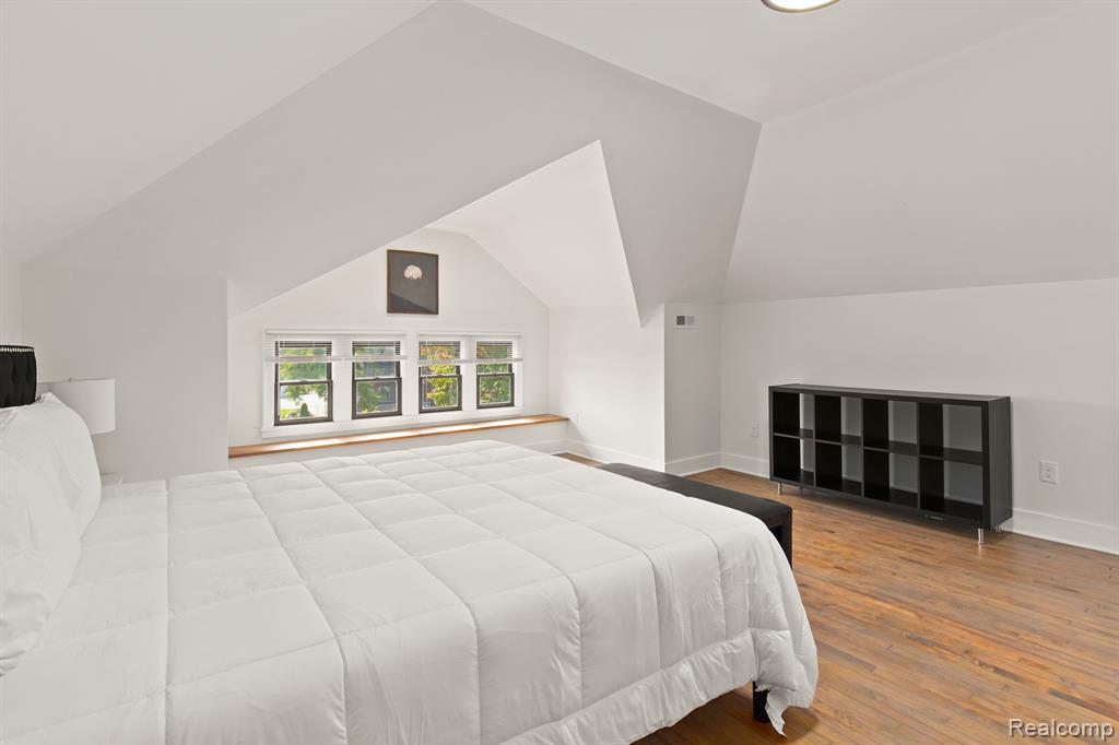 374 E Grand Boulevard, Detroit, MI 48207 — Photo 15