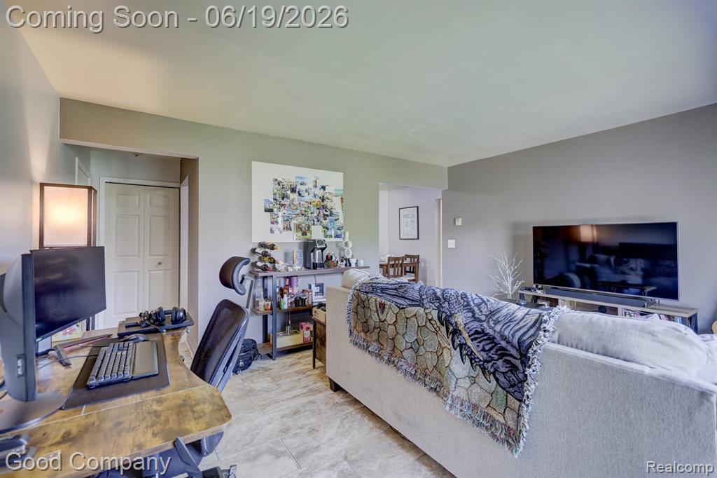 43244 Mound Road, 2, Sterling Heights, MI 48314 — Photo 4