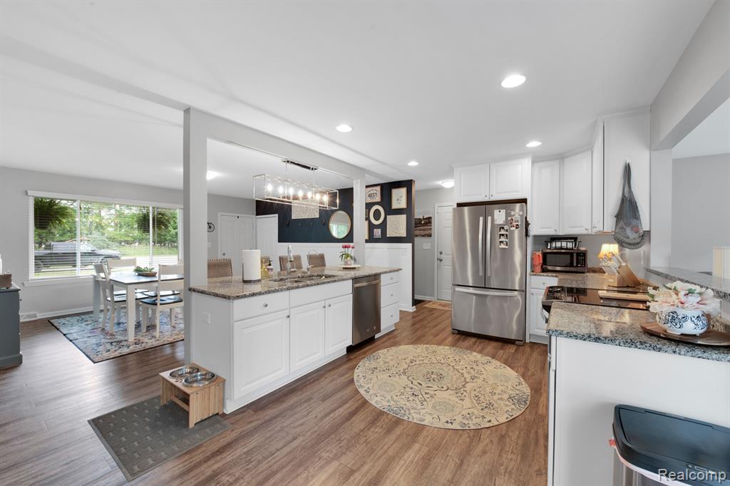 861 W SEYMOUR LAKE Road S, Oxford, MI 48371 — Photo 15