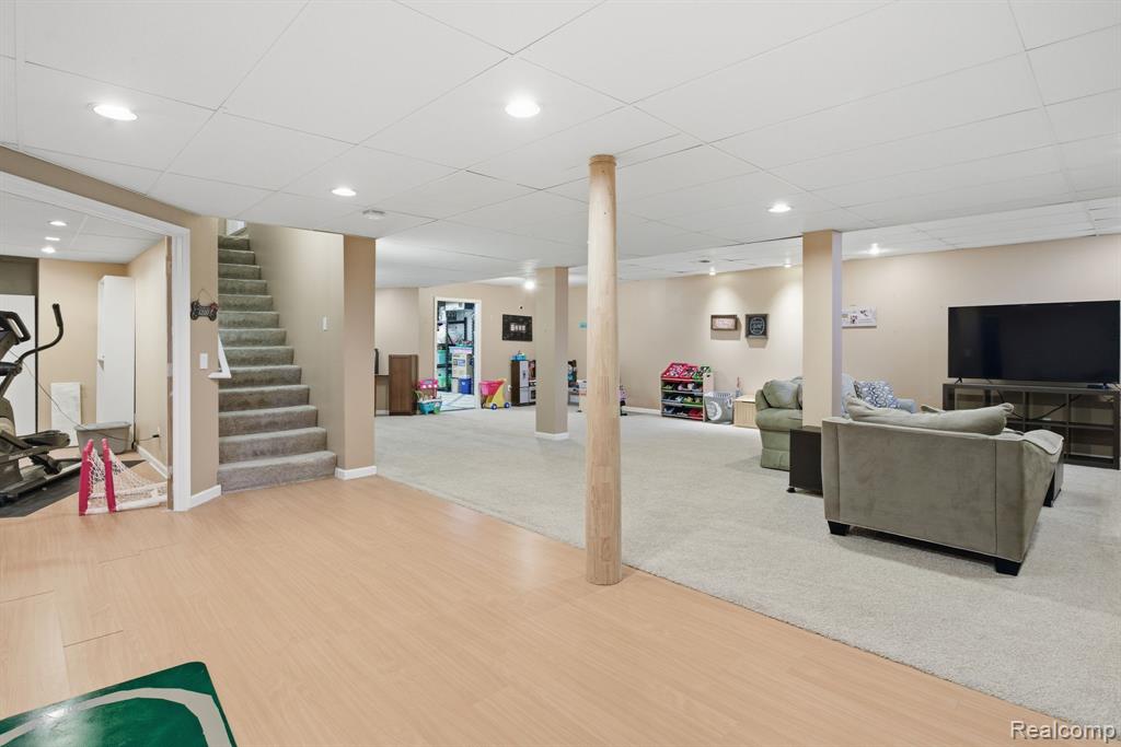 1275 Hendrie, Canton, MI 48187 — Photo 51
