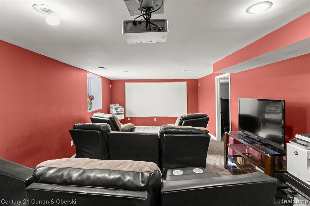 13765 COUNTRY WALK Boulevard, Belleville, MI 48111 — Photo 19