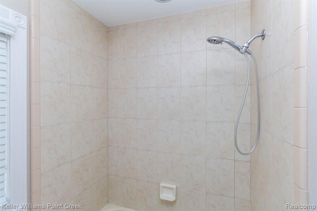 20695 Gaberty Drive, Clinton Twp, MI 48038 — Photo 30