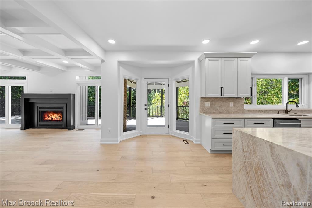 7219 Oakwood Drive, West Bloomfield, MI — Photo 21