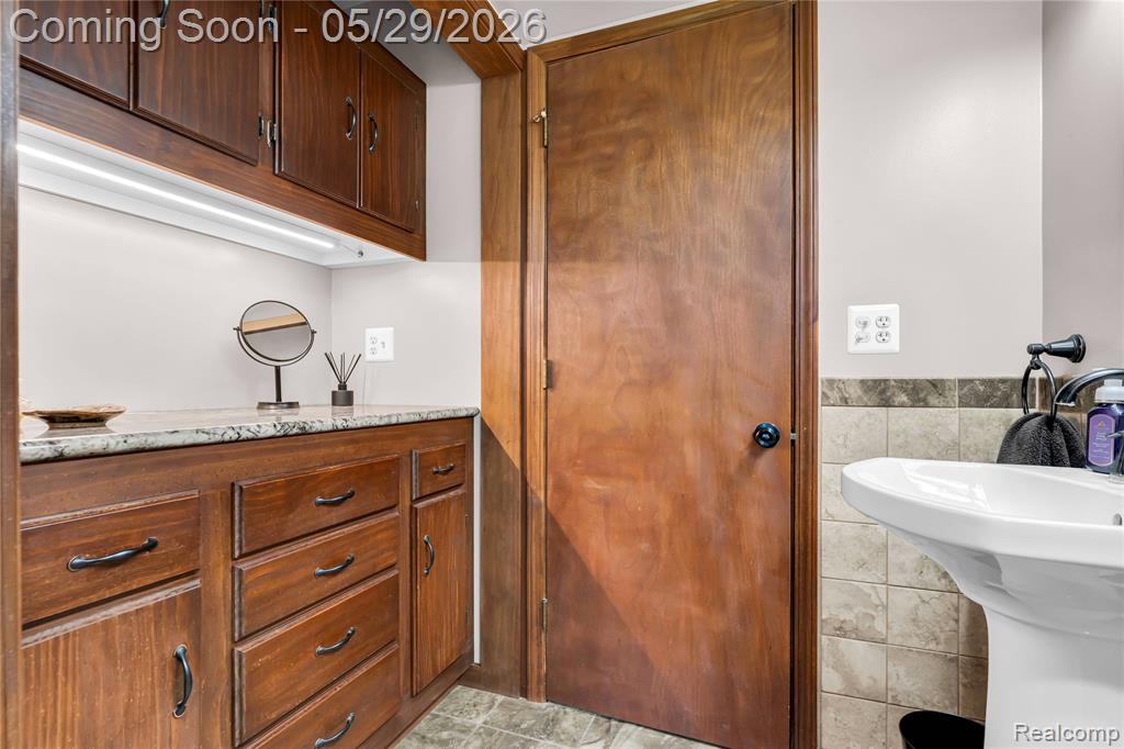 21868 28 Mile Road, Ray, MI — Photo 19