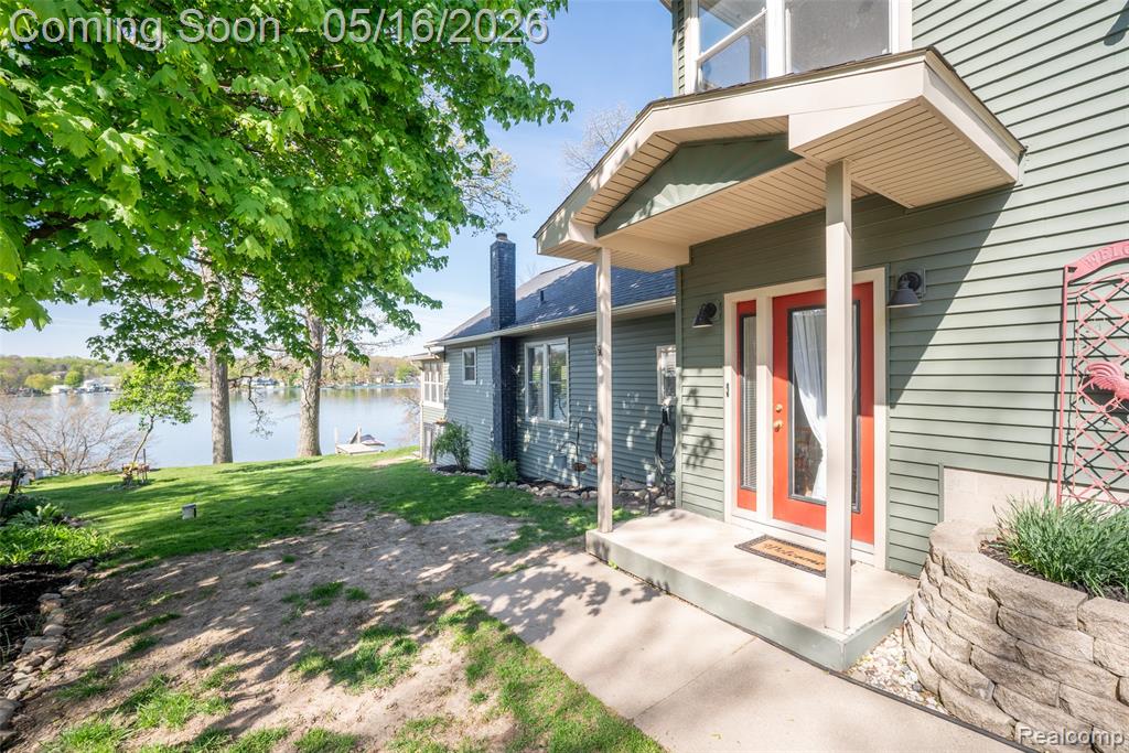 5477 Dooley Drive, Linden, MI 48451 — Photo 2