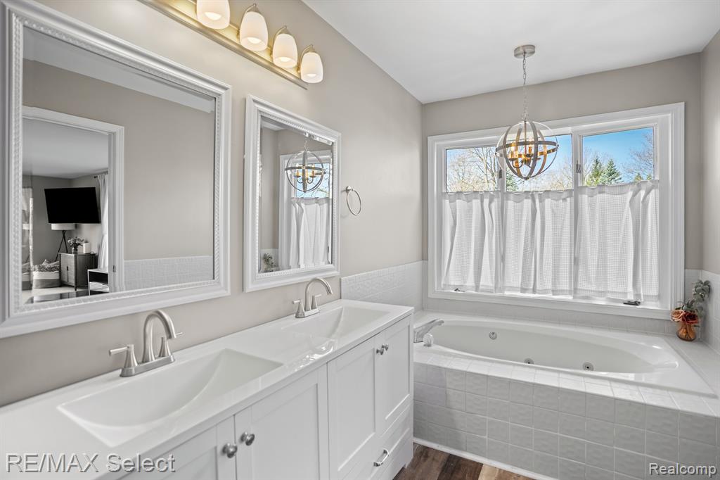 7028 RIEGLER Street, Grand Blanc, MI 48439 — Photo 12