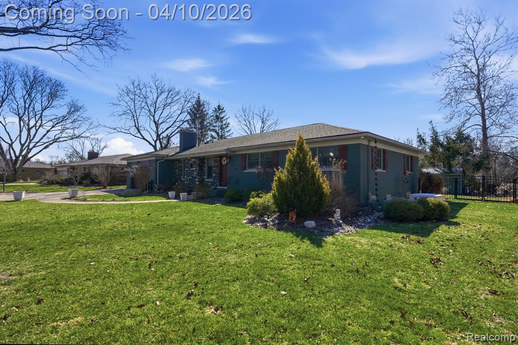 31700 Nixon Street, Beverly Hills, MI 48025 — Photo 5