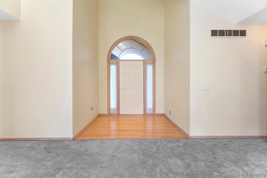 26783 PARK Lane, Woodhaven, MI 48183 — Photo 2