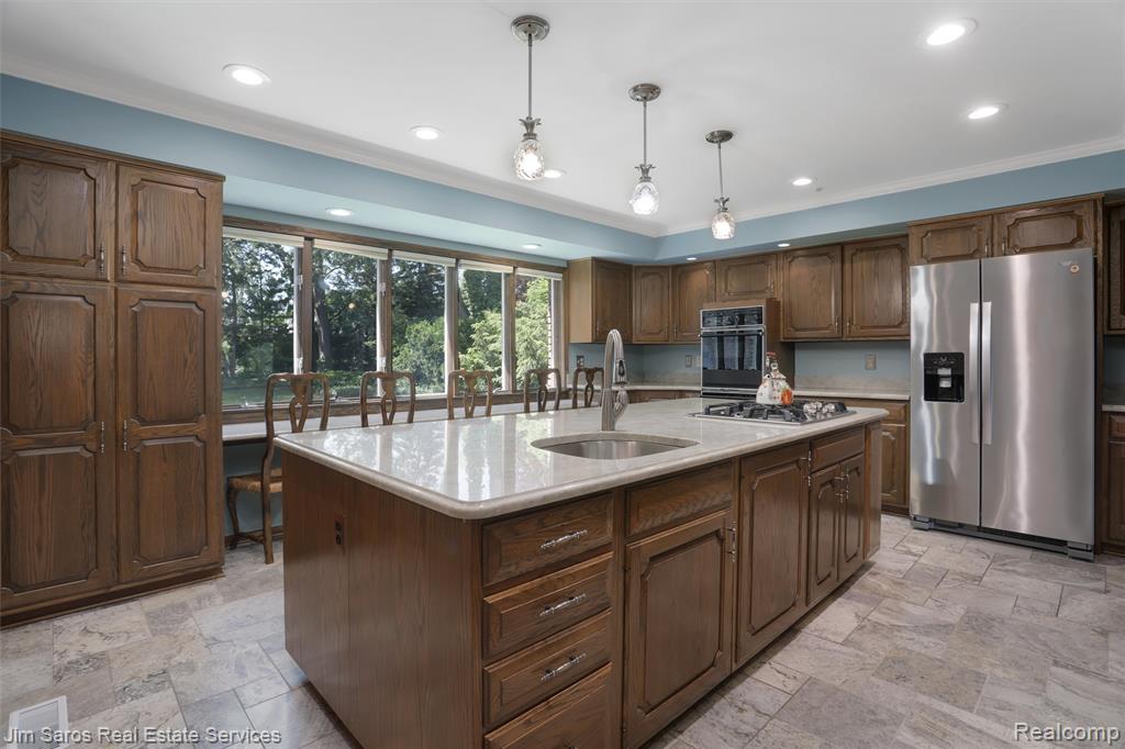 561 Lake Shore Road, Grosse Pointe Shores, MI 48236 — Photo 13