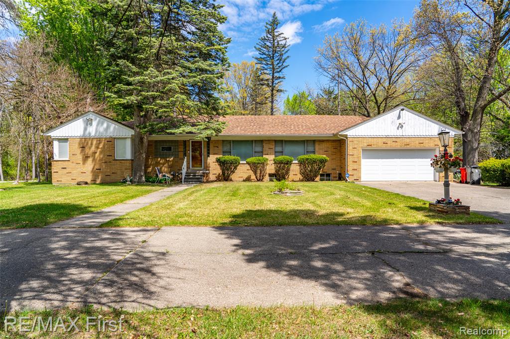 17397 Millar Road, Clinton Twp, MI 48036 — Photo 5