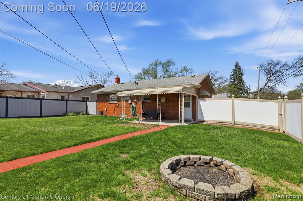 24605 Eton Avenue, Dearborn Heights, MI 48125 — Photo 27