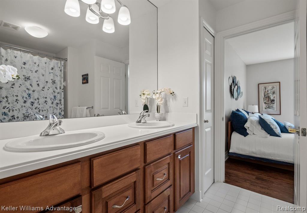 17421 Parkshore Drive, Northville, MI 48168 — Photo 33