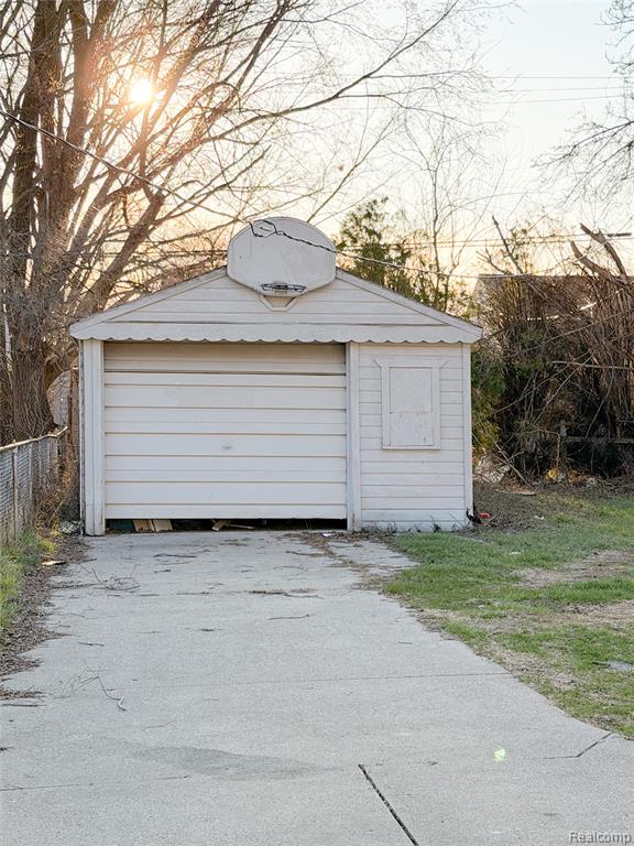 20091 Barlow Street, Detroit, MI 48205 — Photo 12