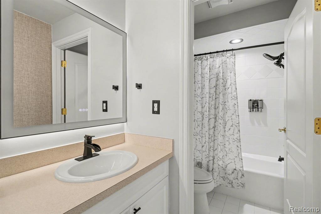 2869 Hastings Court, Oakland, MI 48306 — Photo 49