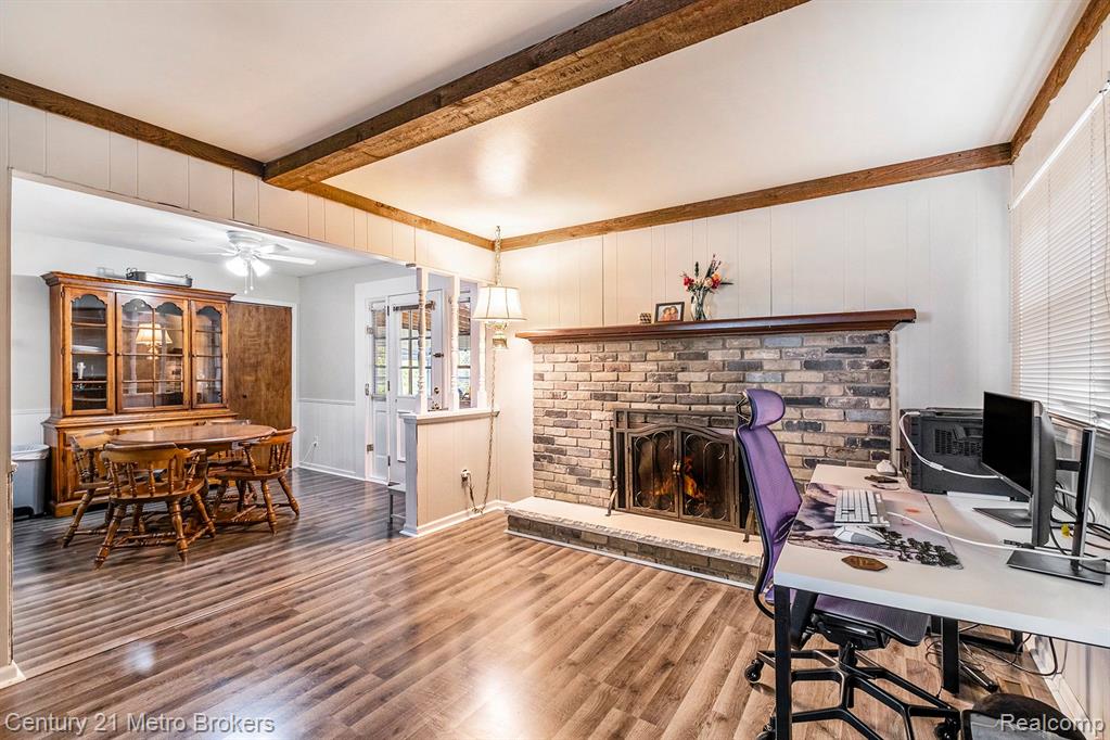 4413 OLD CARRIAGE Road, Flint, MI 48507 — Photo 9