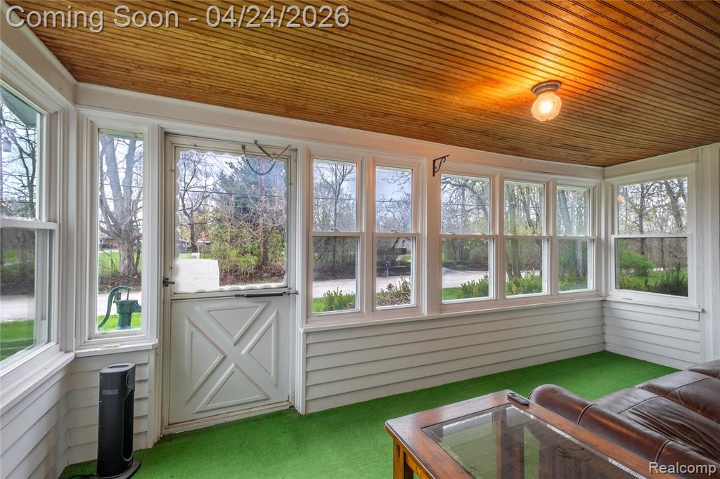 9057 Brookville Road, Plymouth, MI 48170 — Photo 16