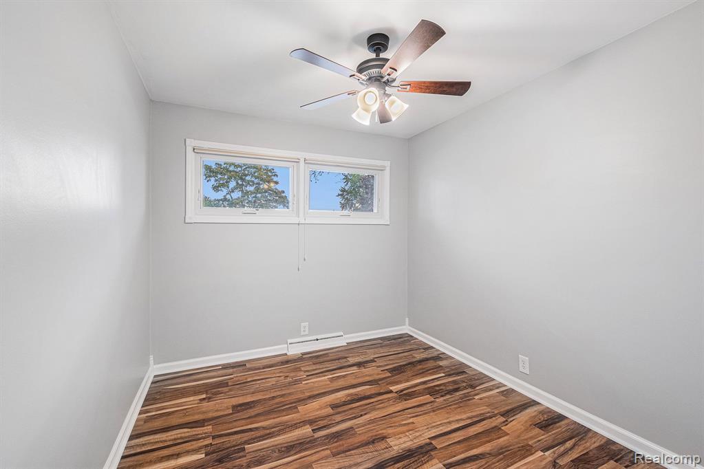 617 FOREST Drive, Fenton, MI 48430 — Photo 14