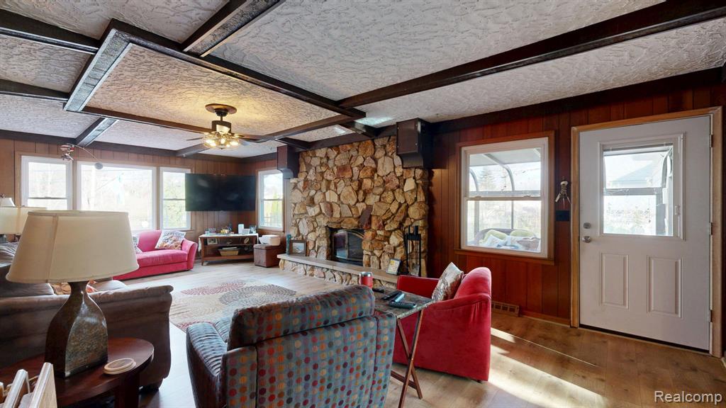 206 Wellington Crescent, Mount Clemens, MI 48043 — Photo 25