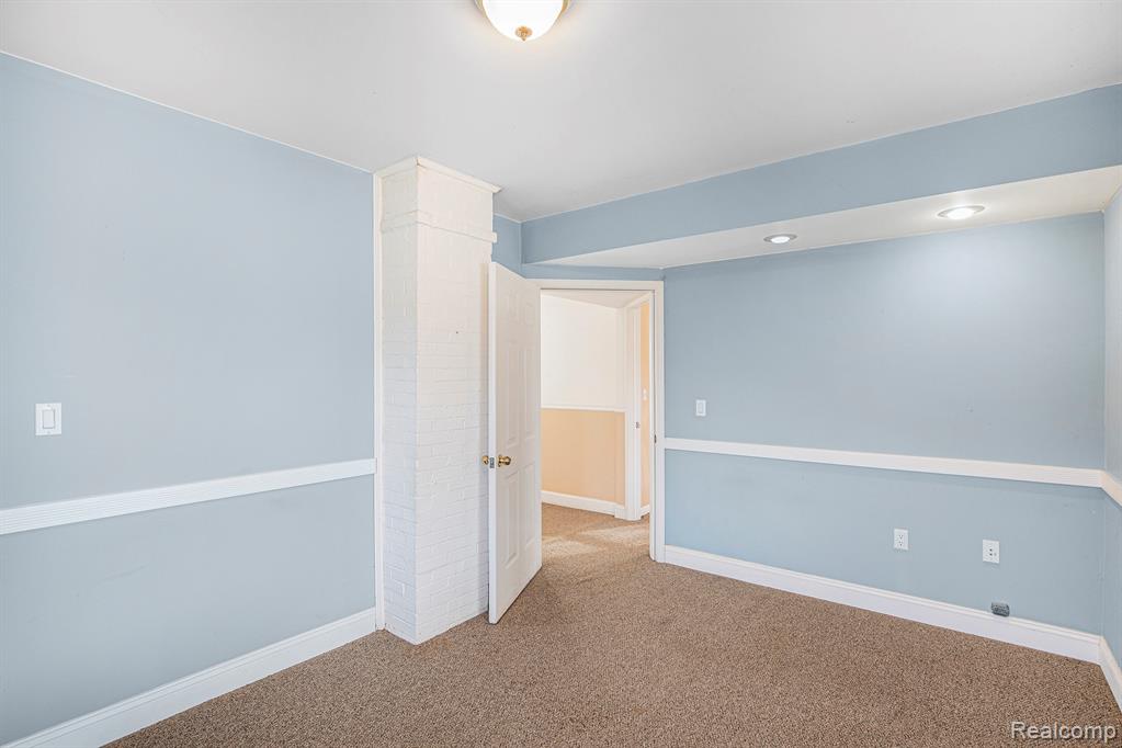 8050 Ortonville Road, Clarkston, MI 48348 — Photo 10