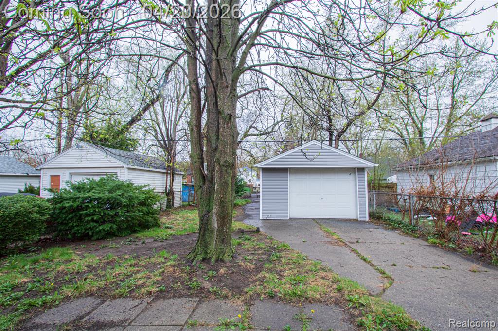 15644 Carlisle Street, Detroit, MI 48205 — Photo 14