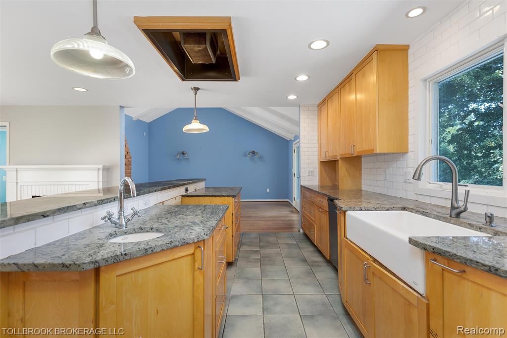4105 Beach Road, Troy, MI 48098 — Photo 21