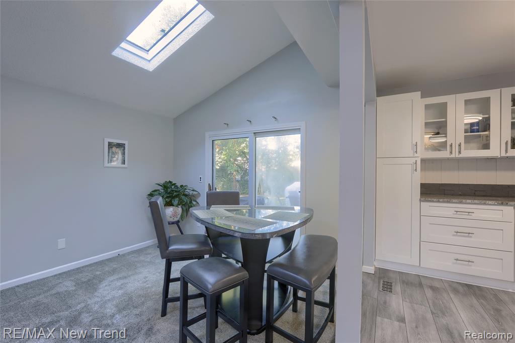 851 N Webik Avenue, Clawson, MI — Photo 12