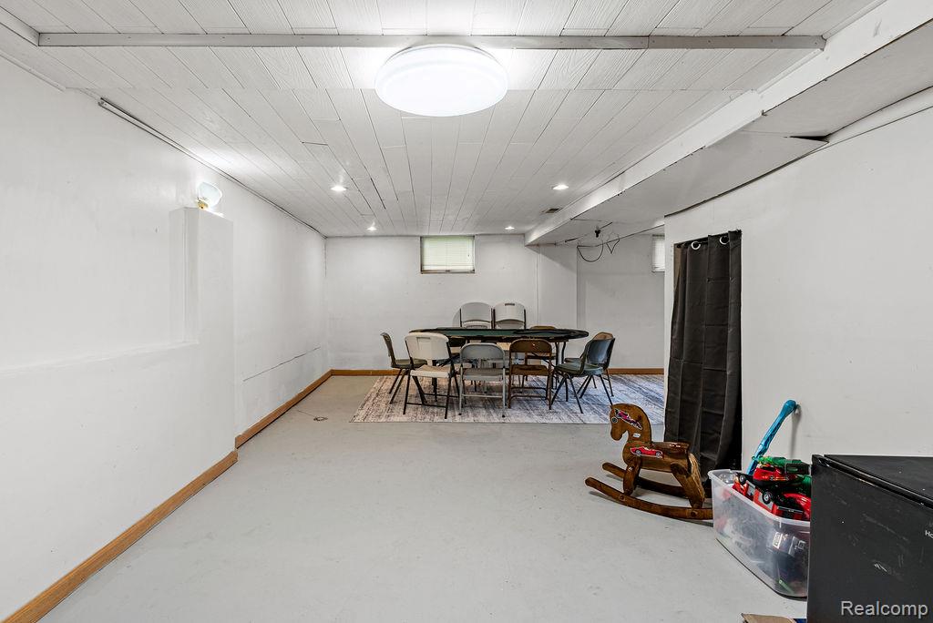 5481 Hanley, Waterford, MI 48327 — Photo 21