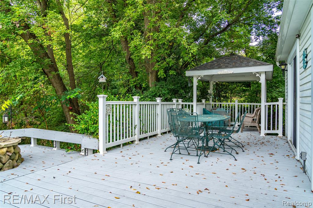 7470 Thornwood Street, Canton, MI 48187 — Photo 15
