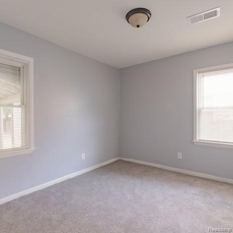 18557 Kenosha Street, Harper Woods, MI 48225 — Photo 15