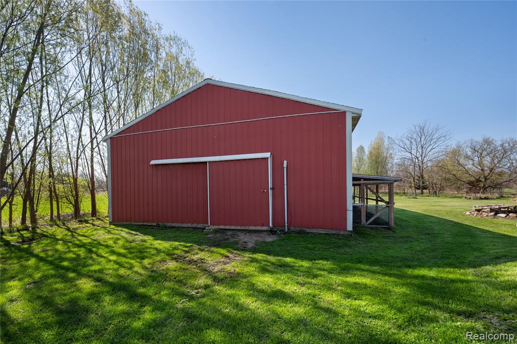 5785 Layton Road, Fowlerville, MI 48836 — Photo 6