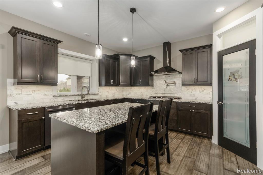 54678 BLACK HILLS Lane, Utica, MI 48316 — Photo 25