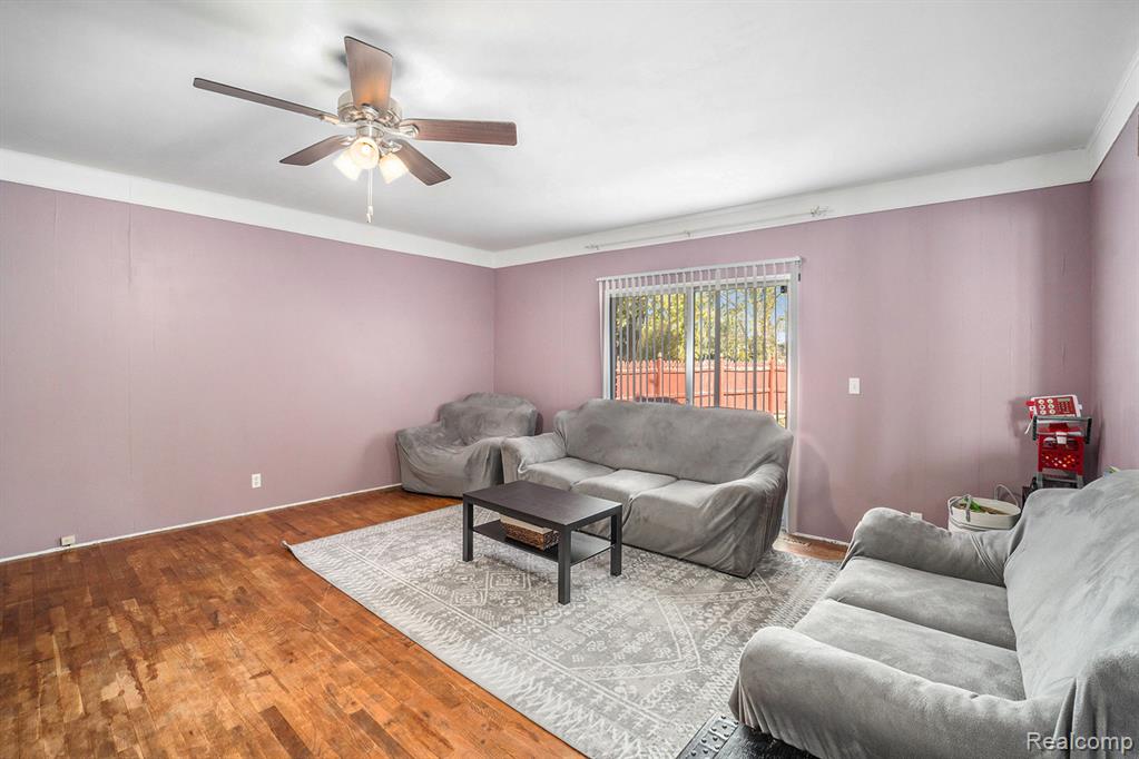 6137 Pebbleshire Drive, Grand Blanc, MI 48439 — Photo 10