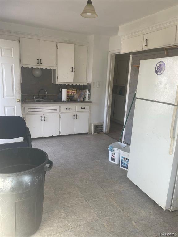 465 1ST Avenue, Pontiac, MI 48340 — Photo 5