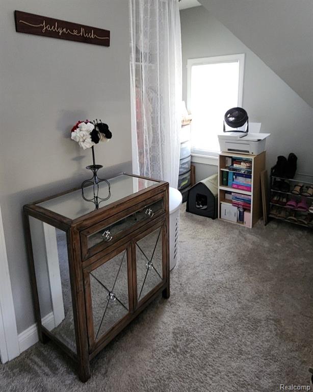 528 E ELZA Avenue, Hazel Park, MI 48030 — Photo 14