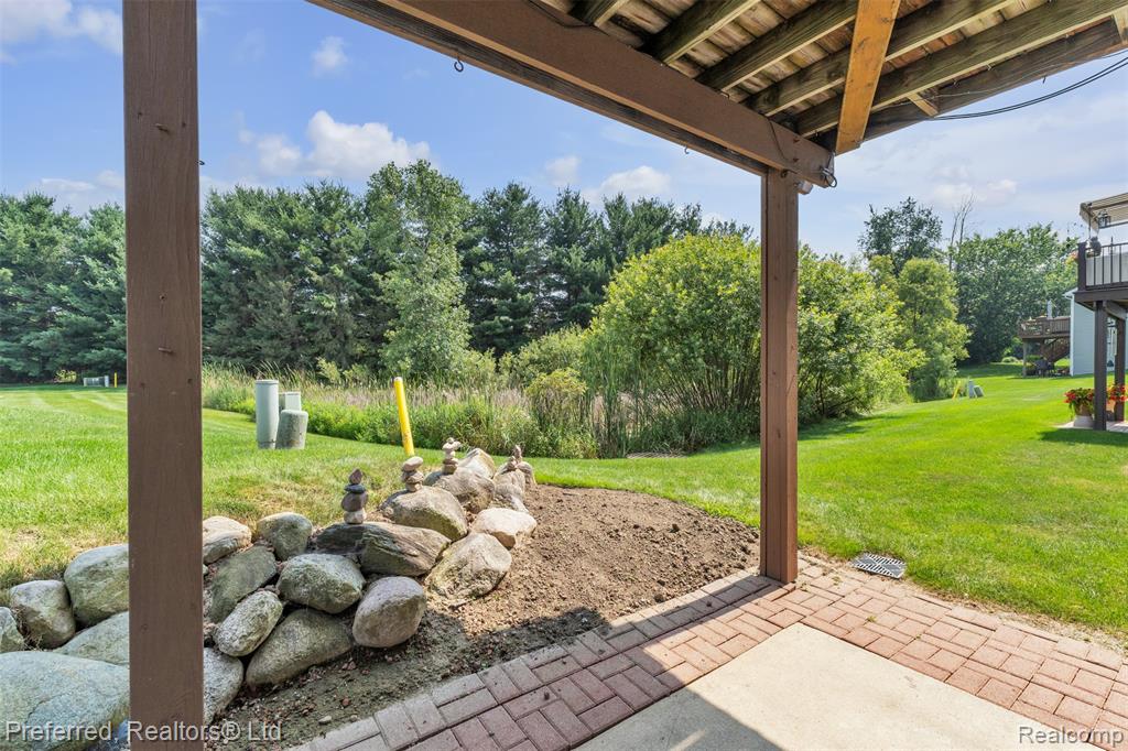 77 Sedum, Howell, MI 48843 — Photo 50