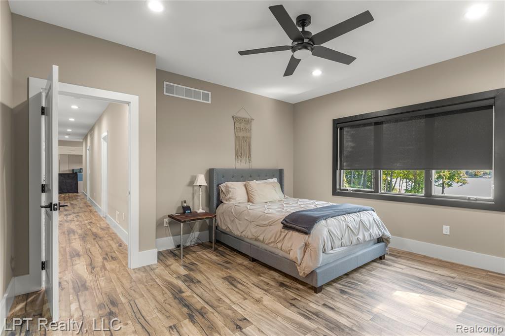 5029 Forest Valley Drive, Clarkston, MI 48348 — Photo 44