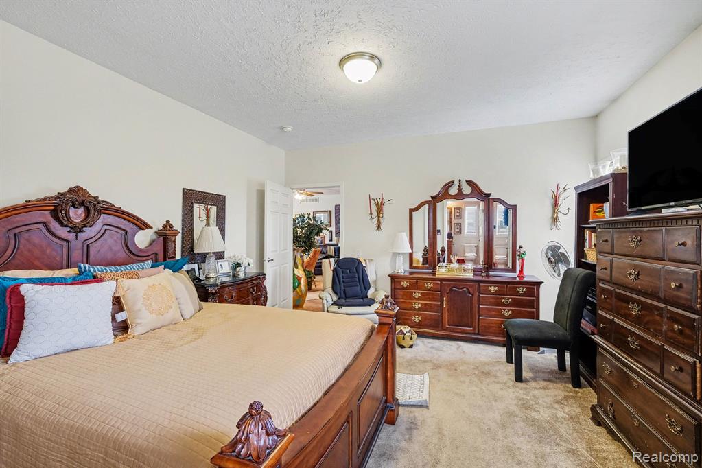 562 Williams Street, Flint, MI 48503 — Photo 14