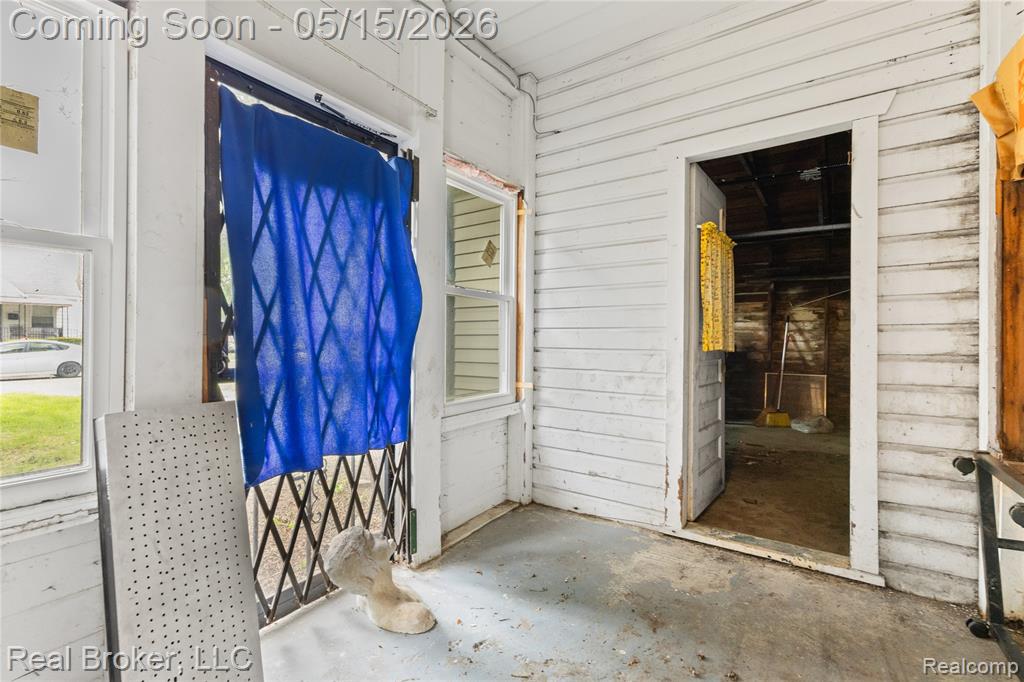 17486 Maine Street, Hamtramck, MI 48212 — Photo 26