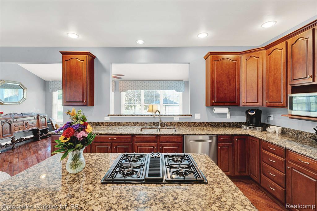 45836 Tournament Drive, Northville, MI 48168 — Photo 15