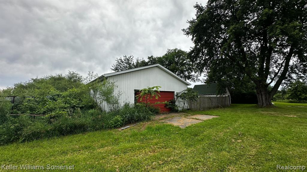 5774 BURNSIDE Road, North Branch, MI 48461 — Photo 27