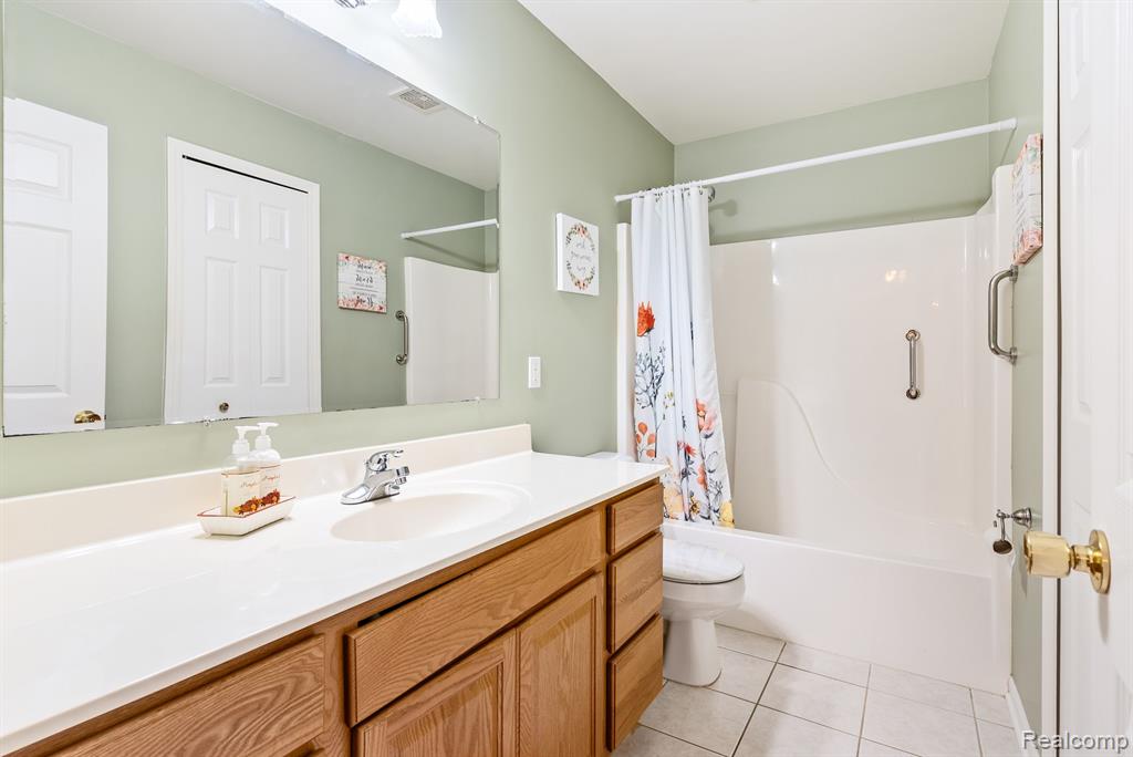 5392 WHEAT WAY Avenue, Swartz Creek, MI 48473 — Photo 23
